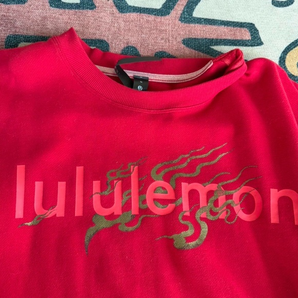 Lululemon RARE Red Crewneck - Picture 2 of 4